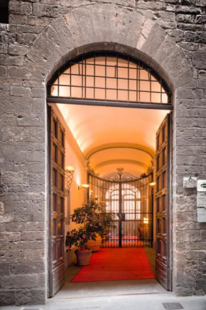  Hotel Torre Guelfa Palazzo Acciaiuoli  Флоренция